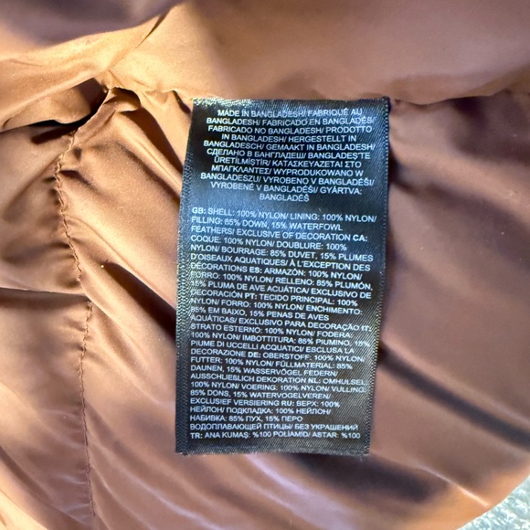 The North Face Brown Puffer Vest - Picture 6 of 7